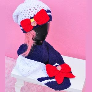 NEW Sailor Moon set scarf and beanie